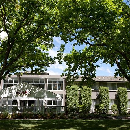 Forrest Hotel & Apartments Canberra Exterior photo