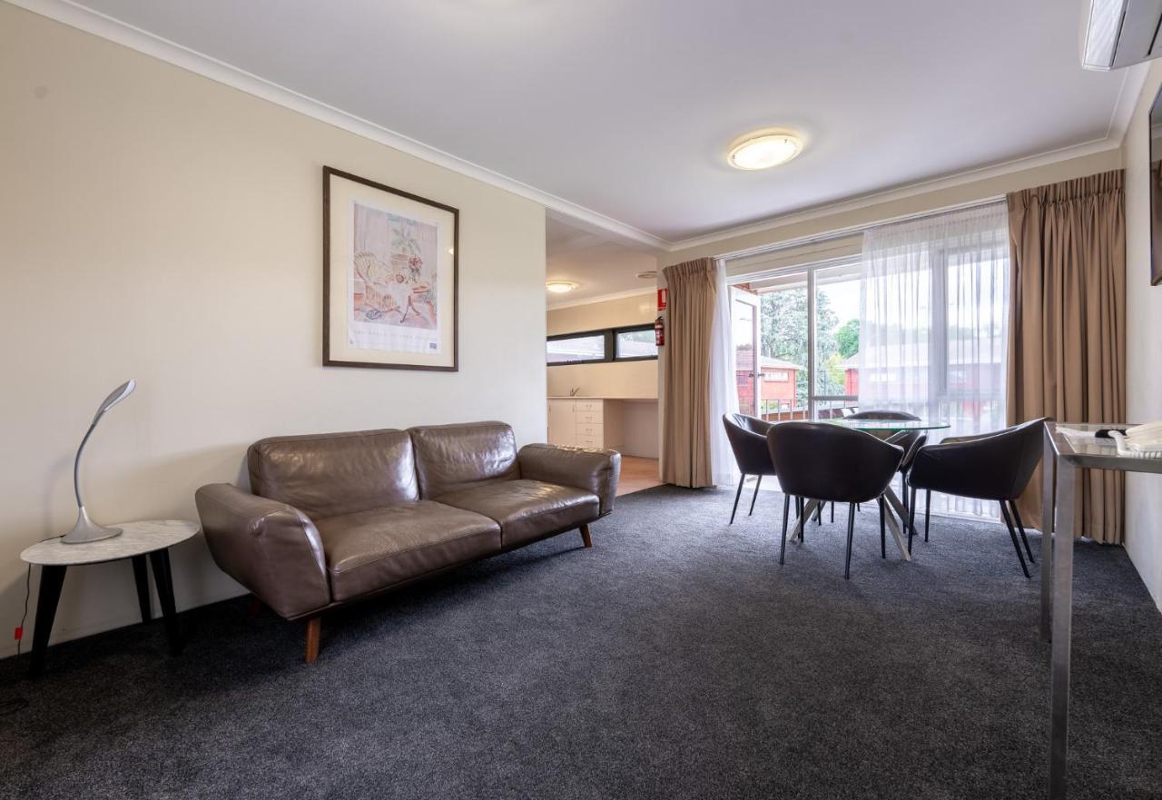 Forrest Hotel & Apartments Canberra Exterior photo