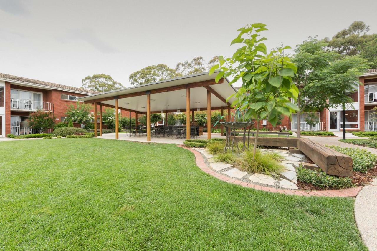 Forrest Hotel & Apartments Canberra Exterior photo